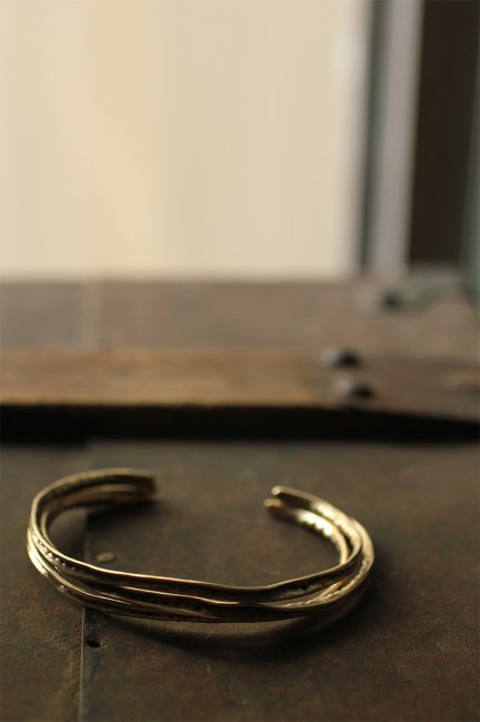 真鍮 フリル バングル #1 | Brass Frill Bangle #1 - Dot | IRRE