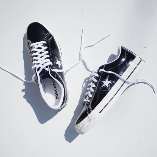 CONVERSE US One Star Leather<img class='new_mark_img2' src='https://img.shop-pro.jp/img/new/icons7.gif' style='border:none;display:inline;margin:0px;padding:0px;width:auto;' />