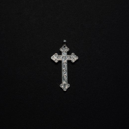 ANTIDOTE Engraved Large Cross Pendant<img class='new_mark_img2' src='https://img.shop-pro.jp/img/new/icons50.gif' style='border:none;display:inline;margin:0px;padding:0px;width:auto;' />