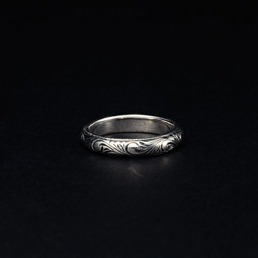 ANTIDOTE Engraved Round Ring<img class='new_mark_img2' src='https://img.shop-pro.jp/img/new/icons7.gif' style='border:none;display:inline;margin:0px;padding:0px;width:auto;' />