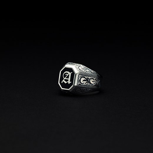 ANTIDOTE Engraved College Ring<img class='new_mark_img2' src='https://img.shop-pro.jp/img/new/icons7.gif' style='border:none;display:inline;margin:0px;padding:0px;width:auto;' />