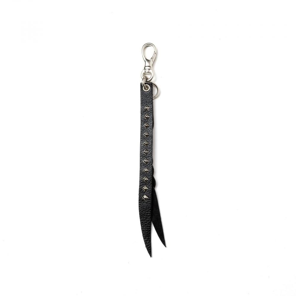 CALEE Studs & Knitting Leather Short Key Ring<img class='new_mark_img2' src='https://img.shop-pro.jp/img/new/icons6.gif' style='border:none;display:inline;margin:0px;padding:0px;width:auto;' />