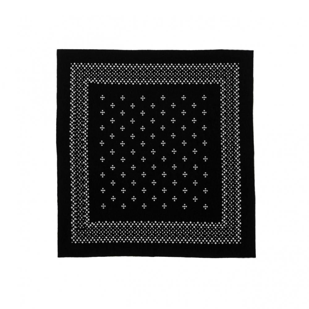 COOTIE Jacquard Square Scarf<img class='new_mark_img2' src='https://img.shop-pro.jp/img/new/icons7.gif' style='border:none;display:inline;margin:0px;padding:0px;width:auto;' />