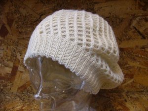<img class='new_mark_img1' src='https://img.shop-pro.jp/img/new/icons16.gif' style='border:none;display:inline;margin:0px;padding:0px;width:auto;' />SPIRAL MESH KNIT BERET