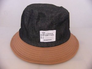 <img class='new_mark_img1' src='https://img.shop-pro.jp/img/new/icons2.gif' style='border:none;display:inline;margin:0px;padding:0px;width:auto;' />2TONE BUCKET HAT