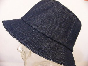 <img class='new_mark_img1' src='https://img.shop-pro.jp/img/new/icons2.gif' style='border:none;display:inline;margin:0px;padding:0px;width:auto;' />PIPNG DENIM BUCKET HAT