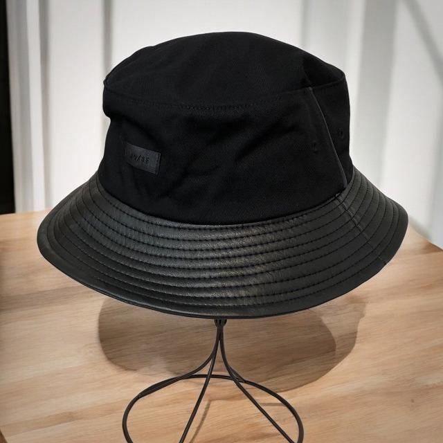 PUレザー x ツイル バケットハット | 大人シック - 新潟の帽子専門店
