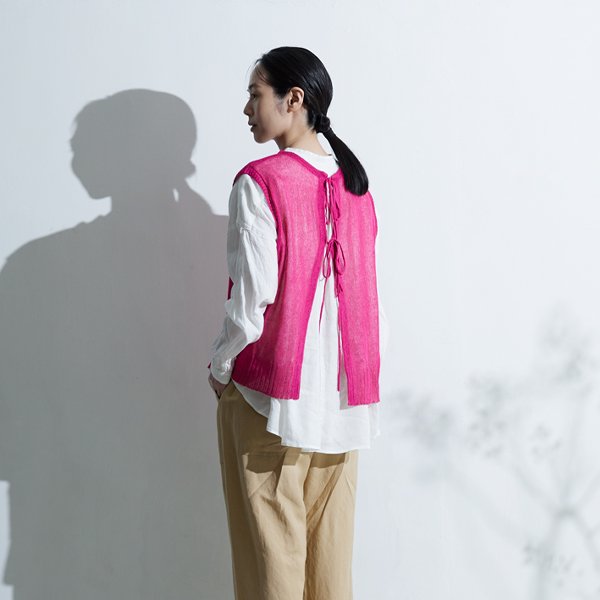 |ͽ|  linen knitted vest