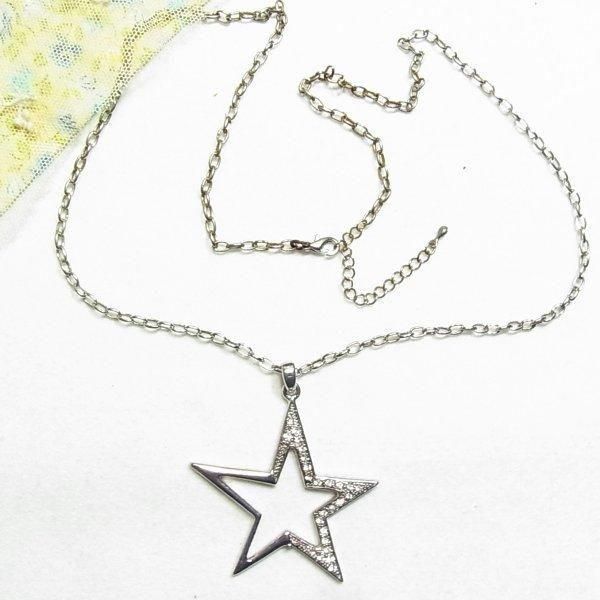 K18 ダイヤモンド スター ペンダントネックレス 0.2ct 星型 ほし