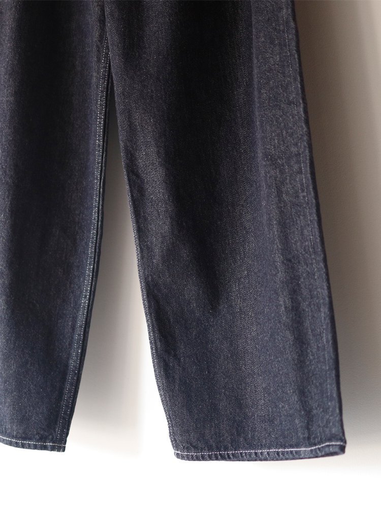 Graphpaper / COLORFAST DENIM TWO TUCK PANTS (NAVY) - TROUPE ONLINE