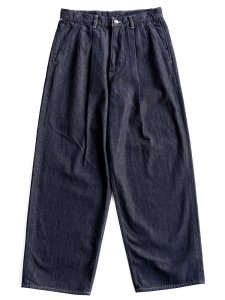【Graphpaper】COLORFAST DENIM TWO TUCK PANTS (NAVY)