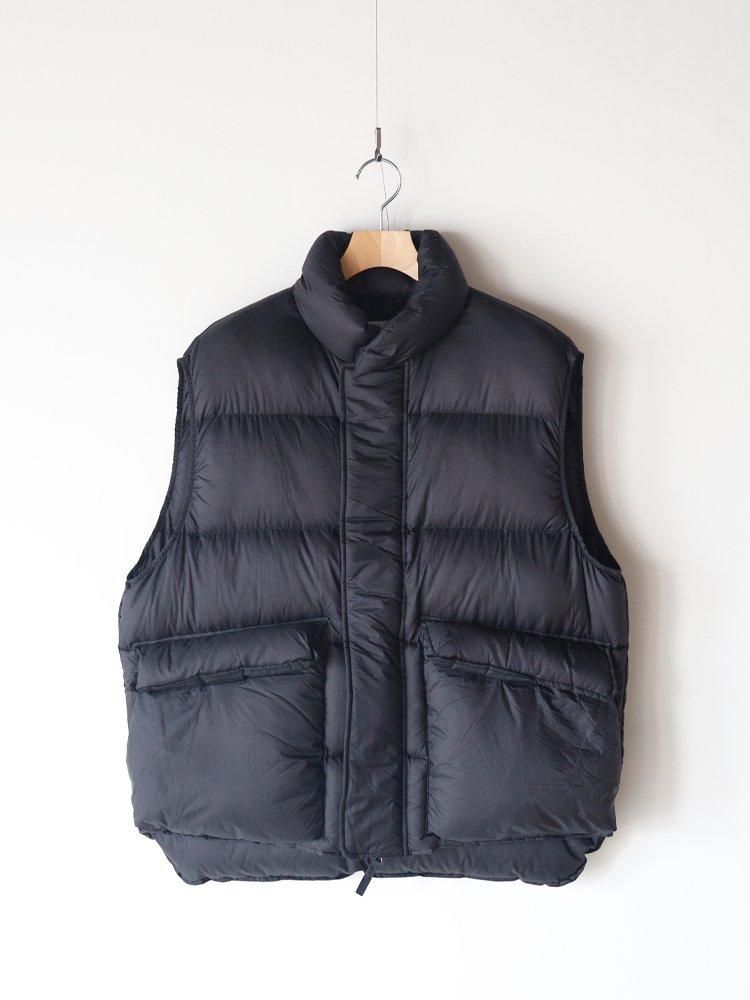COMOLI 23AW DOWN VEST ダウンベスト COMOLI (コモリ) ダウン ベスト