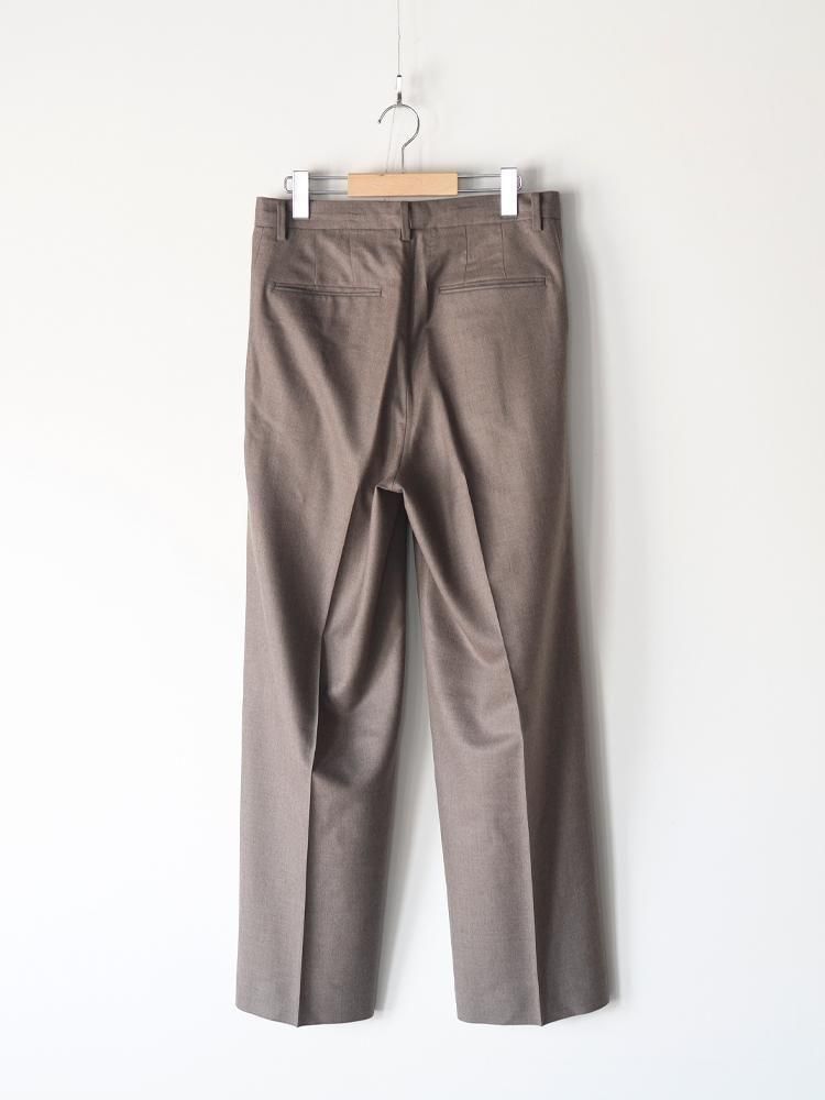 AURALEE women's / SUPER LIGHT WOOL TWO-TUCK SLACKS (TOP