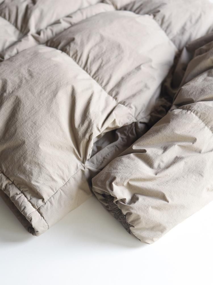 Graphpaper / GARMENT DYED DOWN JACKET (GREGE) - TROUPE