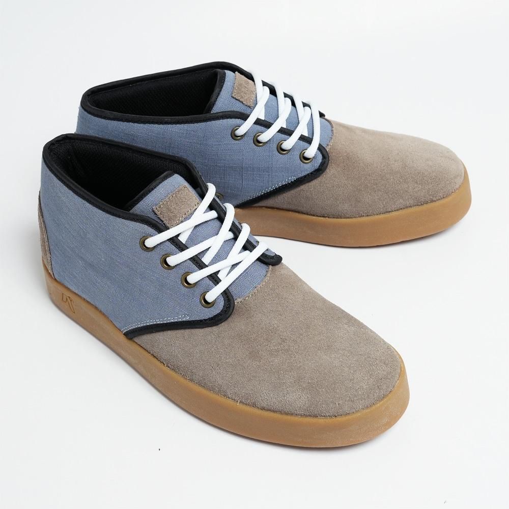 AREth (  ) BULIT ( LT. BROWN  LT. BLUE ) 24.5cm
