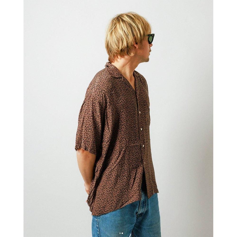 WAX ( ワックス ) 半袖シャツ LEOPARD OPEN SHIRTS ( WHITE ) WX-0343 - JAU/REMILLAレミーラ, GOHEMPゴーヘンプ, HAVE A GRATEFUL DAY, DEVADURGA, AREth, GREENCLOTHING, GENTEMSTICK 正規通販店 兵庫姫路 アパレルスノーボードスケートボードスケボーセレクトショップ WAX ( ワックス ) 半袖シャツ LEOPARD OPEN SHIRTS ( WHITE ) WX-0343 - JAU/REMILLAレミーラ, GOHEMPゴーヘンプ, HAVE A GRATEFUL DAY, DEVADURGA, AREth, GREENCLOTHING, GENTEMSTICK 正規通販店 兵庫姫路 アパレルスノーボードスケートボードスケボーセレクトショップ