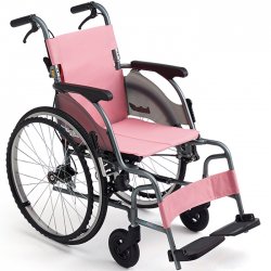 女性でも軽々持ち運びできる！10kg未満の軽量・コンパクト車椅子 