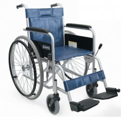 自走用車椅子 ＫＲ８０１Ｎ ソリッドタイヤ 後輪２４インチ・座幅