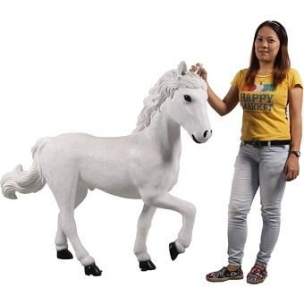 動物オブジェ☆仔馬の白馬【133cm】☆等身大フィギュア・キャラクターフィギュア・店舗ディスプレイ・大型ユニークオブジェ販売のコズミックランド