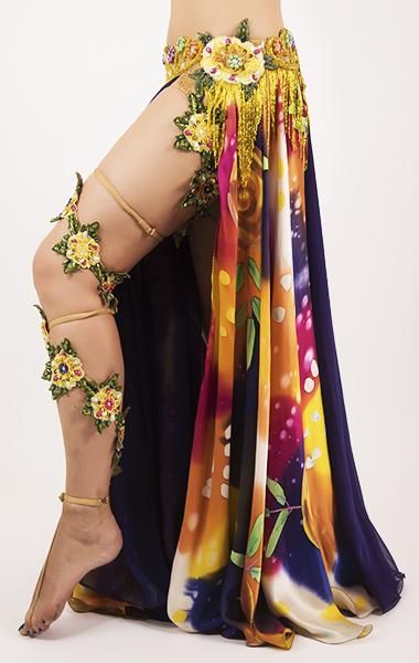 ベリーダンス 老舗Bella オレンジ衣装