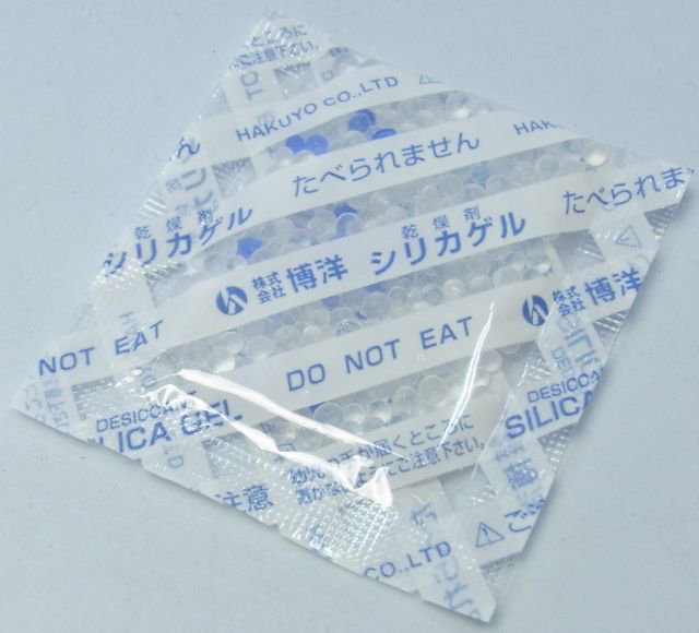 市場 乾燥剤 シリカゲル ( 不織布３０ｇ ）×【青白粒混合品】（機械