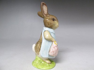 ☆ROYAL ALBERT 陶器 Peter Rabbit ピーターラビット Mrs Flopsy Bunny フィギュリン -  ブランド洋食器＆ガラス＆カトラリー＆人形のお店Shannonシャノン