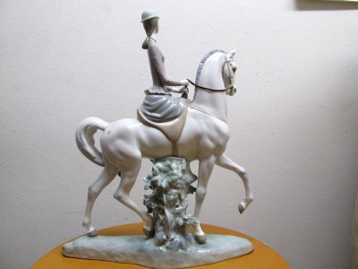 ☆リヤドロ LLADRO 白い馬の少女 フィギュリン 置物 - ブランド洋食器 