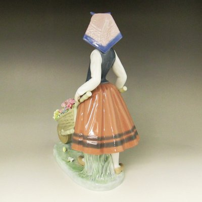 廃盤品☆リヤドロ/Lladro 花屋の姉妹（花集め） フィギュリン 置物