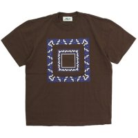 Nasngwam ナスングワム｜KERCHIEF TEE (ブラウン)(Tシャツ)