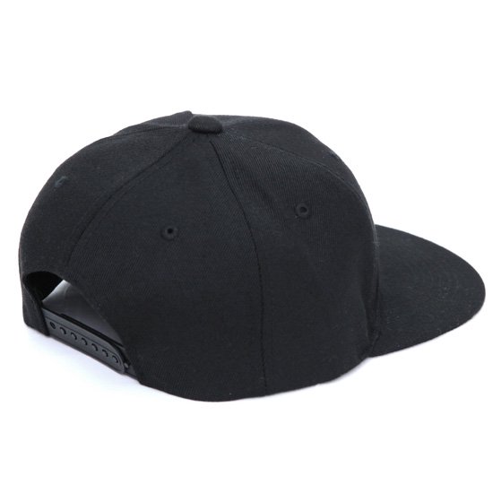 【THE OHTER ONE ジアザーワン】刺繍キャップ flat visor cap 22 (ブラック) (キャップ) の2枚目の画像