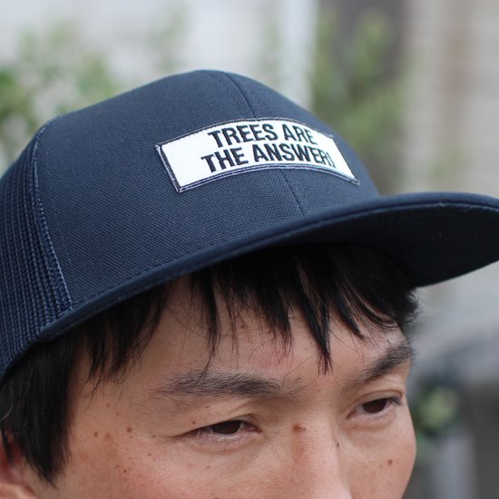 【GENTEMSTICK ゲンテンスティック】TREES ARE THE ANSWER trucker hat (メッシュキャップ)(ネイビー)