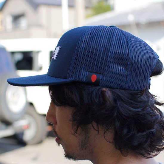 【GENTEMSTICK ゲンテンスティック】TREES ARE THE ANSWER trucker hat (メッシュキャップ)(ネイビー)