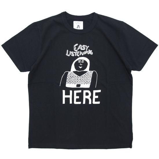 TACOMA FUJI RECORDS タコマフジレコード｜EASY LISTENING HERE Tee (ブラック)(プリントTシャツ)