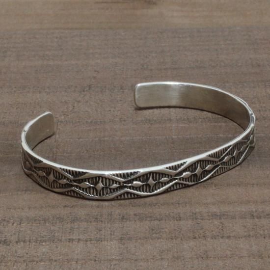 【Navajo】Henry Mariano作ヘンリーマリアーノハートブレスレット Navajo】Henry Mariano作ヘンリーマリアーノハートブレスレット