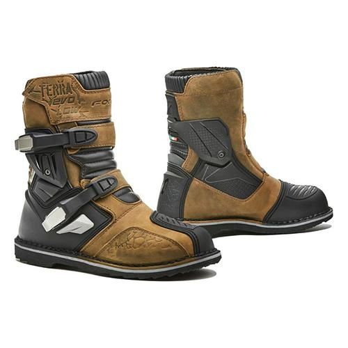 FORMA TERRA EVO LOW BROWN 本格アドベンチャーブーツの