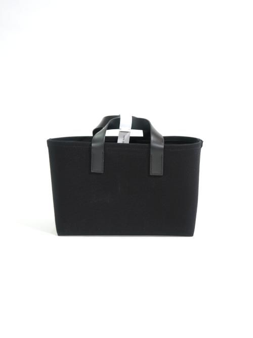 foot the coacher 黒 レザートートバッグ ミニマル美を発揮！ フット・ザ・コーチャーのトートバッグ | GQ