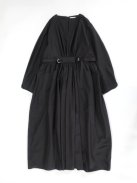 TENNE HANDCRAFTED MODERN new waist shirring dress(ブラック)