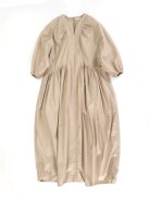 TENNE HANDCRAFTED MODERN volume sleeve tuck dress()