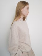 MOONDAL OBLIQUE NECK KNIT(١)