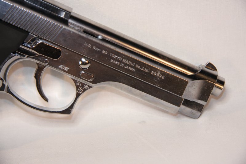 中古・特価品】東京マルイ製 M92F クロームステンレス - ミリタリーギアBLACKBURN