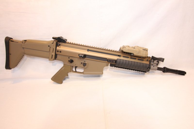 中古・特価品】東京マルイ製 次世代 SCAR-H FDE 付属品多数