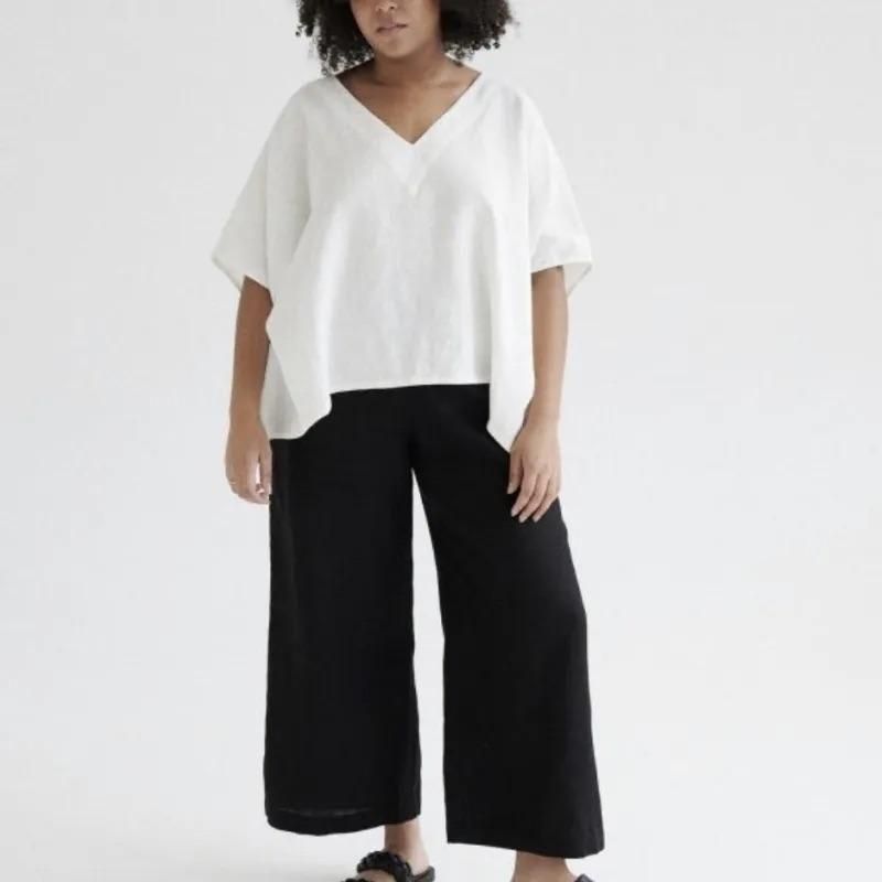 Brie Linen Topʼ2025