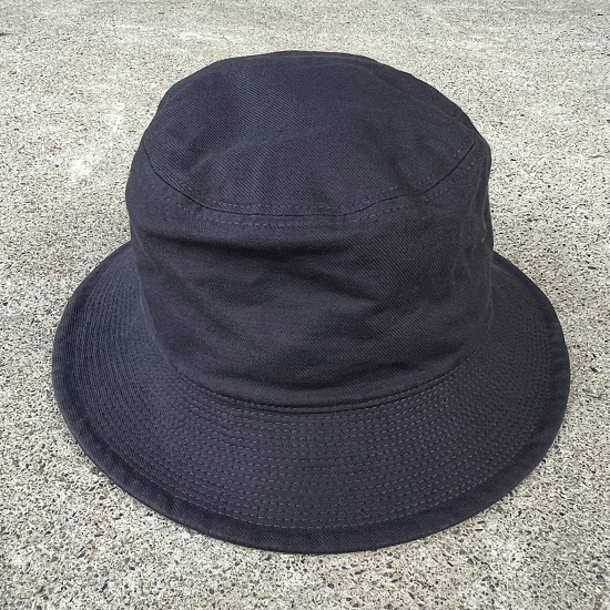 HIGHER (ハイヤー) ARMY SERGE BUCKET HAT(CHARCORL)