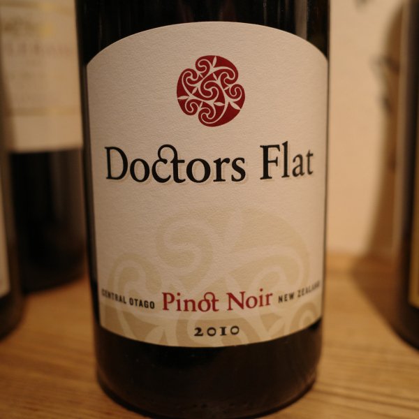 Doctors Flat Pinot Noir 2010