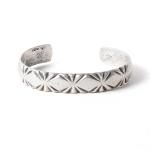 NAVAJO(ナバホ)とPUEBLO(プエブロ) のジュエリーの取り扱い通販