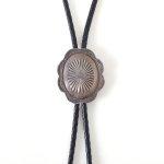 <img class='new_mark_img1' src='https://img.shop-pro.jp/img/new/icons14.gif' style='border:none;display:inline;margin:0px;padding:0px;width:auto;' />Vintage NAVAJO or PUEBLO Bolo Tie  ヴィンテージ ナバホ プエブロ ボロタイ ループタイ 02