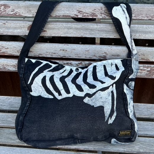 KAPITAL] 14ozブラックデニム BOOK BAG（BONE pt） - TAKE FIVE | テイクファイブ