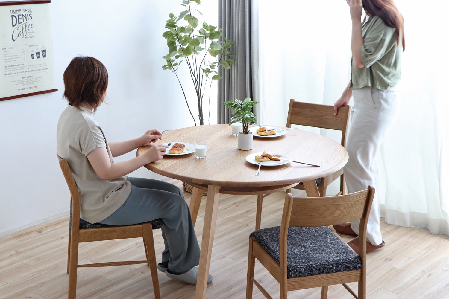シーナ オーク無垢材 110円形ダイニングテーブル SeeNa φ110 Dinning Table
