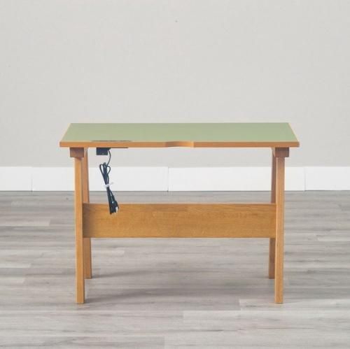 天然の抗菌作用　リノリウム天板の学習デスク 612ec1badb8ef57b4eebe7d60cf6a9