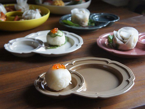 ゴールドベージュ おしゃれなお皿 ファムプレート 親子皿 パーティ うつわ 日本製 カフェ コースター 箸置き テーブルコーディネート -  Romixey